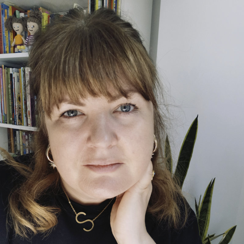 1.30pm: Story Time with Sadhbh Devlin for 5-8 year olds.
